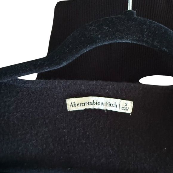 Abercrombie & Fitch Long Sleeve Square Neck Shirt - Picture 7 of 7